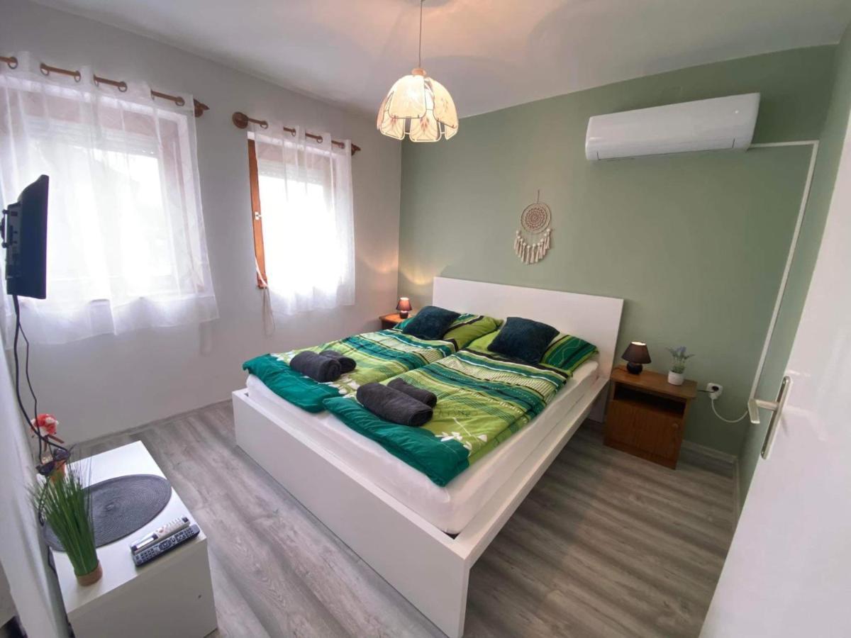 Helena Apartman แชร์สเซกโตไม ภายนอก รูปภาพ
